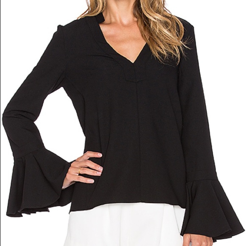 alexis medium top